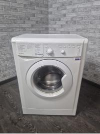 Стиральная машина Indesit IWSB 5105 Стиральная машина Indesit IWSB 5105